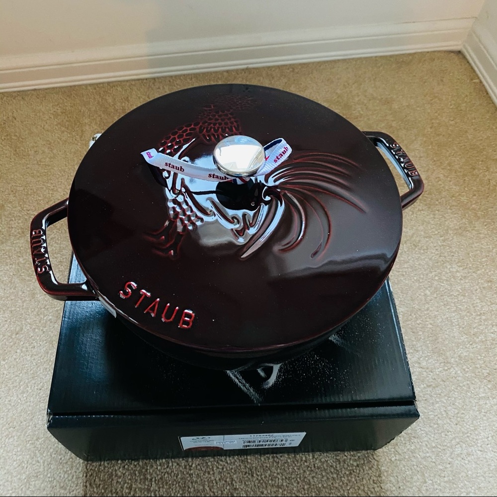Staub new #24 3-3/4qt Rooster Red